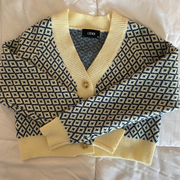 Cider Navy and Cream Diamond Knit Cardigan - Picture 3 of 11